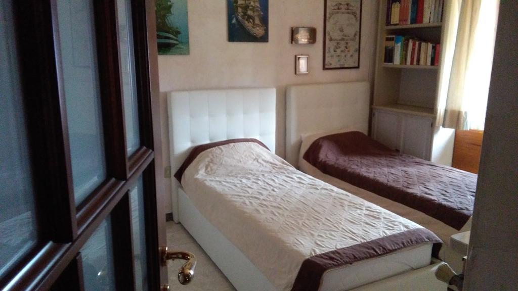 Ca'Di Gilbi E Pasqui Apartment Специя Екстериор снимка